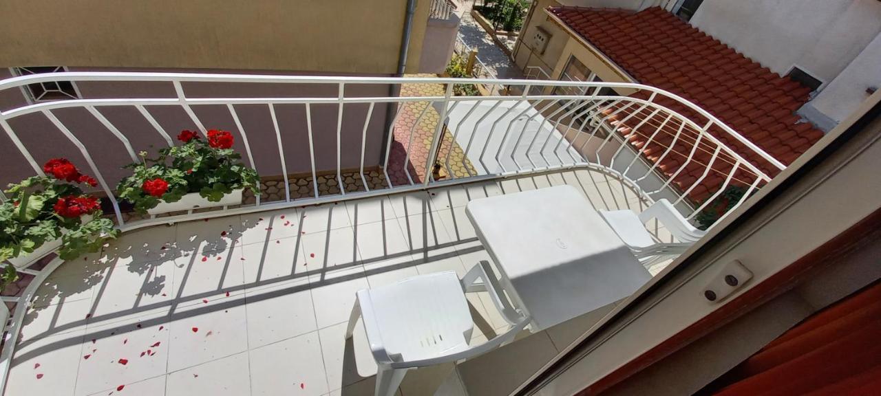 Guesthouse Flora Naousa Dış mekan fotoğraf